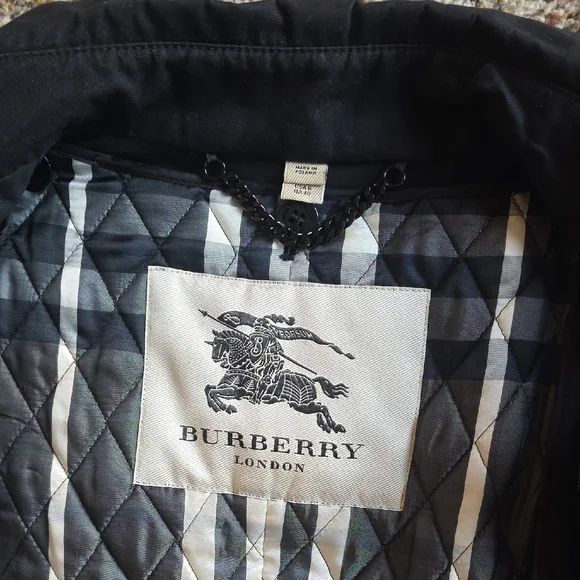 Burberry Classic Black Belted Trench Coat - Picture 4 of 15